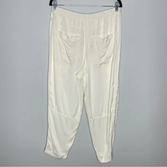 Anthropologie Cream Ankle Pants - Picture 7 of 9